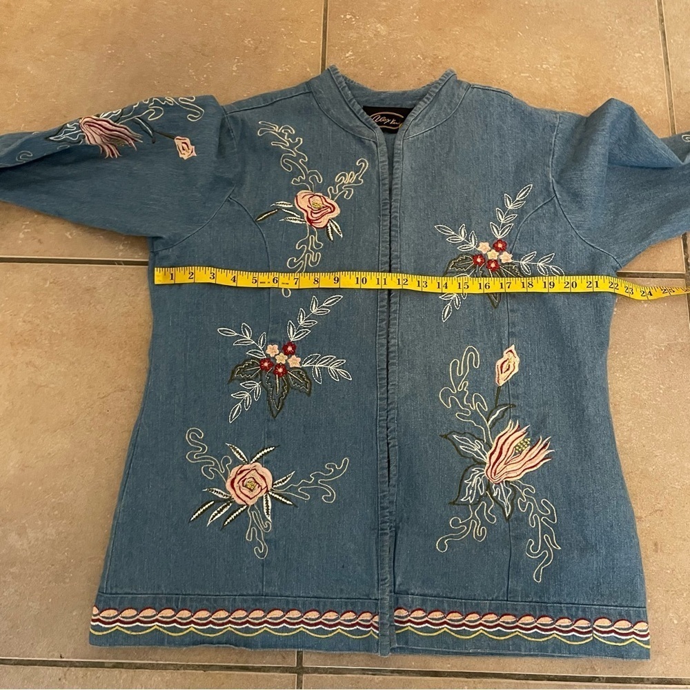ALEX KIM Jacket Blue Denim  Floral Embroidery Lined Hook Closure Womens Size XL - Picture 6 of 7
